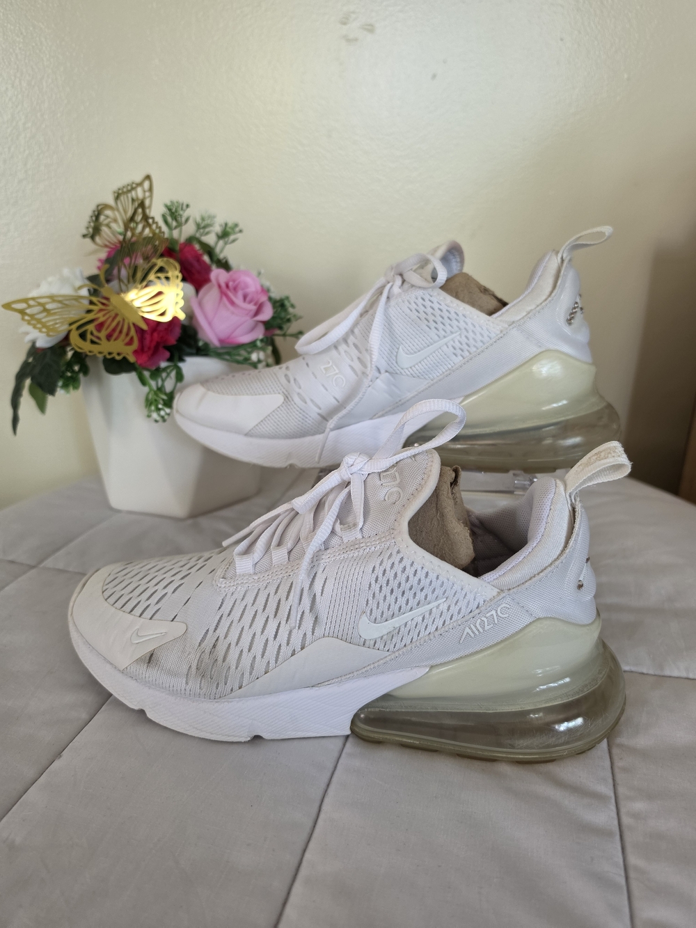 Nike Air Max 270 White Athletic Sneakers 6Y